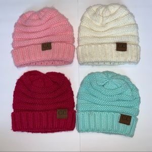 EUC Lot of 4 Toddler CC Beanies